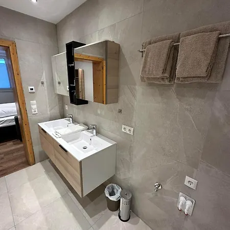 Deluxe Bader הרוואלד